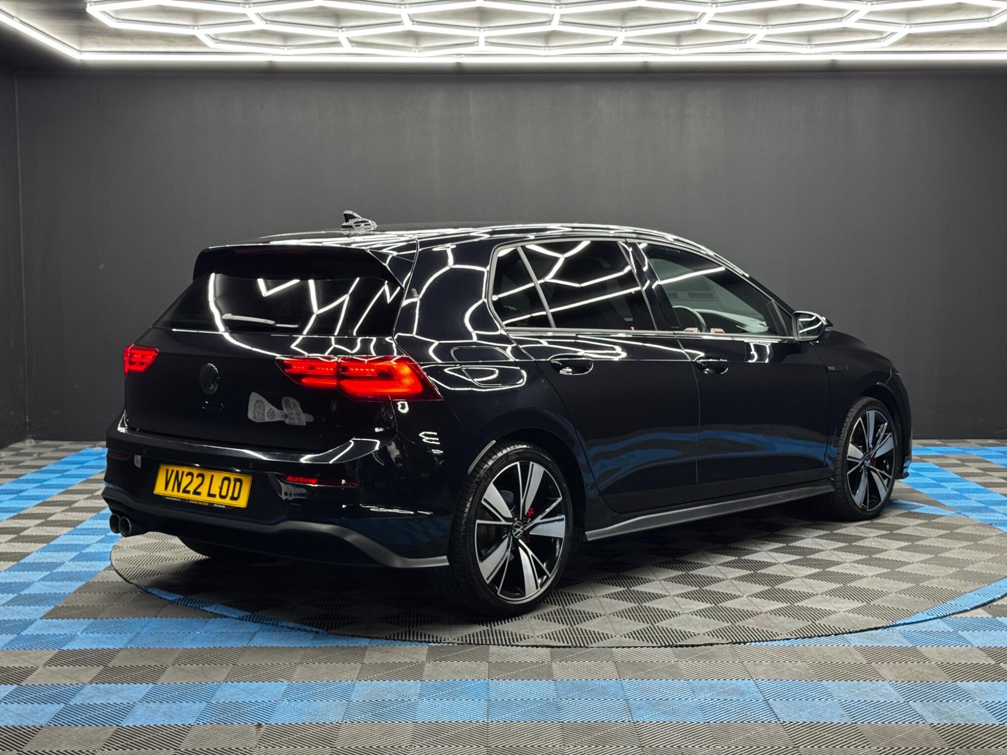 Volkswagen Golf - Image 5
