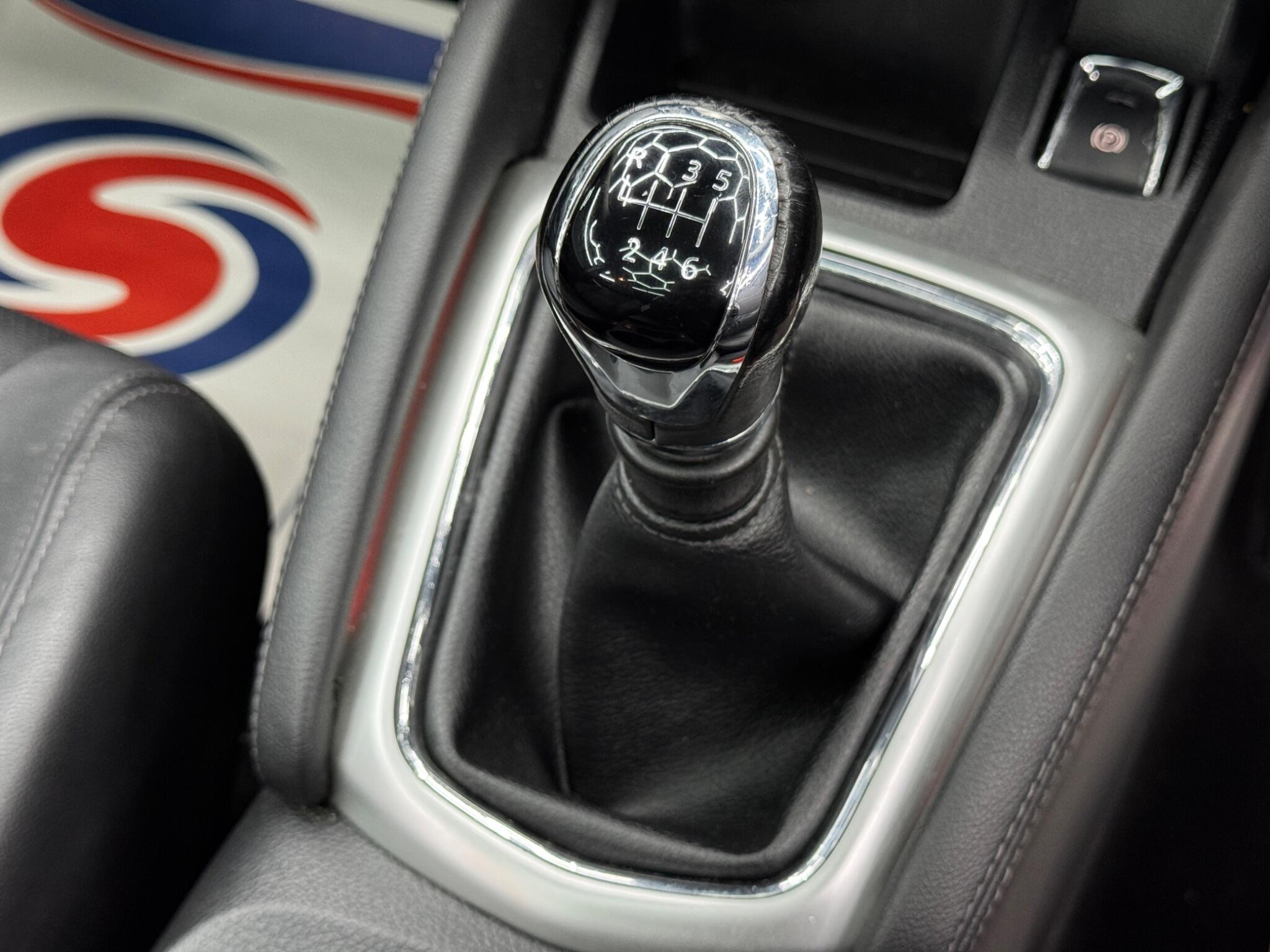 Nissan Qashqai - Image 25
