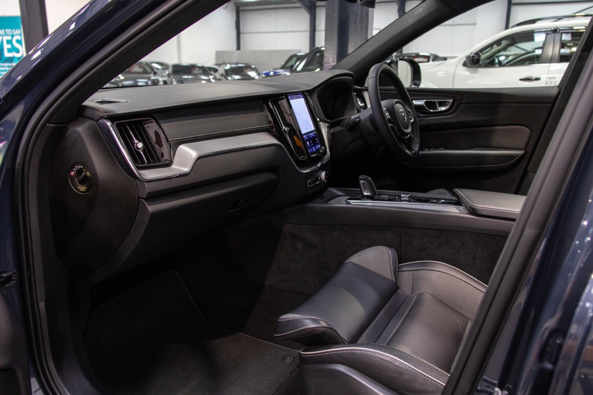Volvo XC60 - Image 15