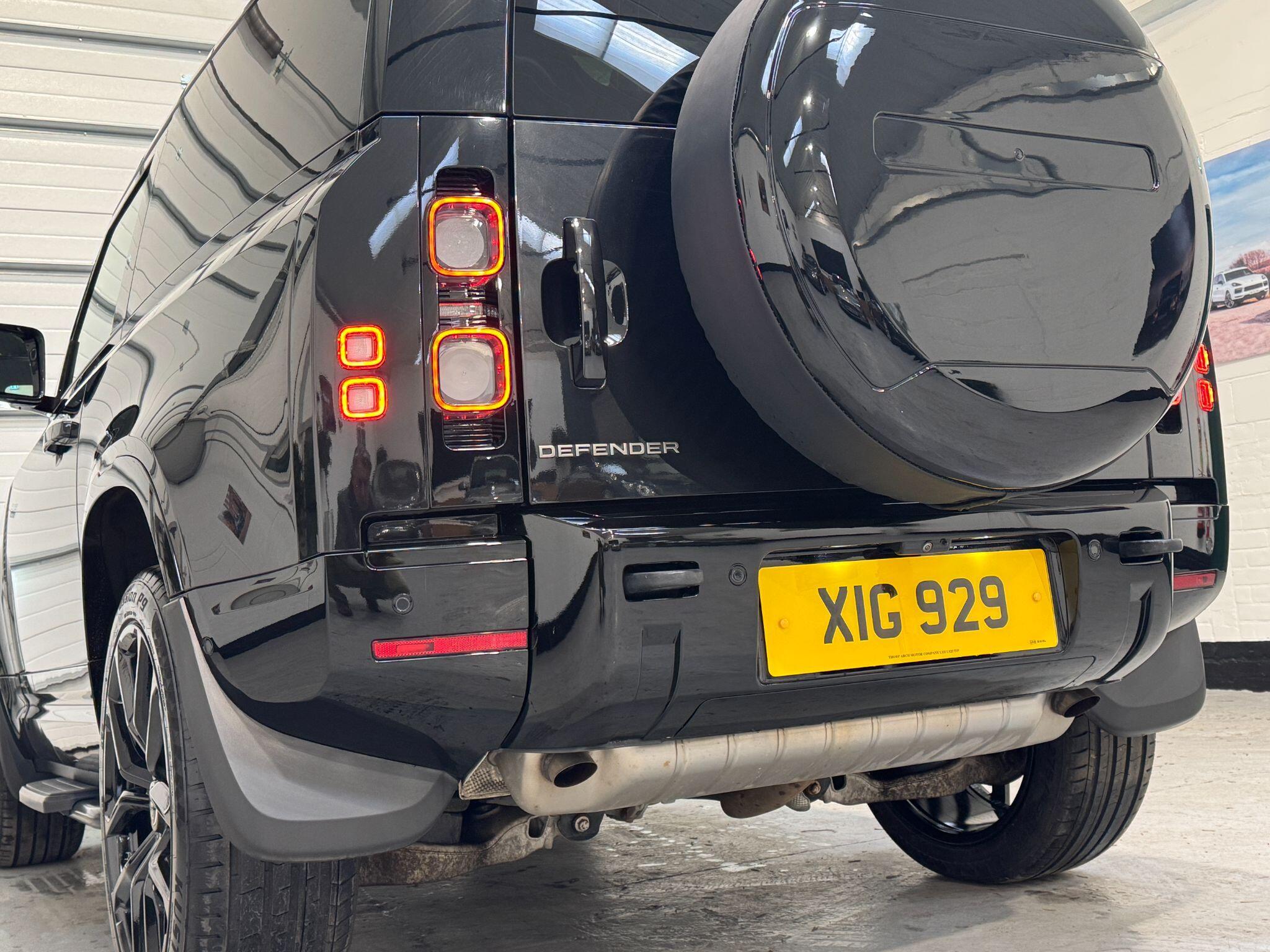 Land Rover Defender 90 - Image 41