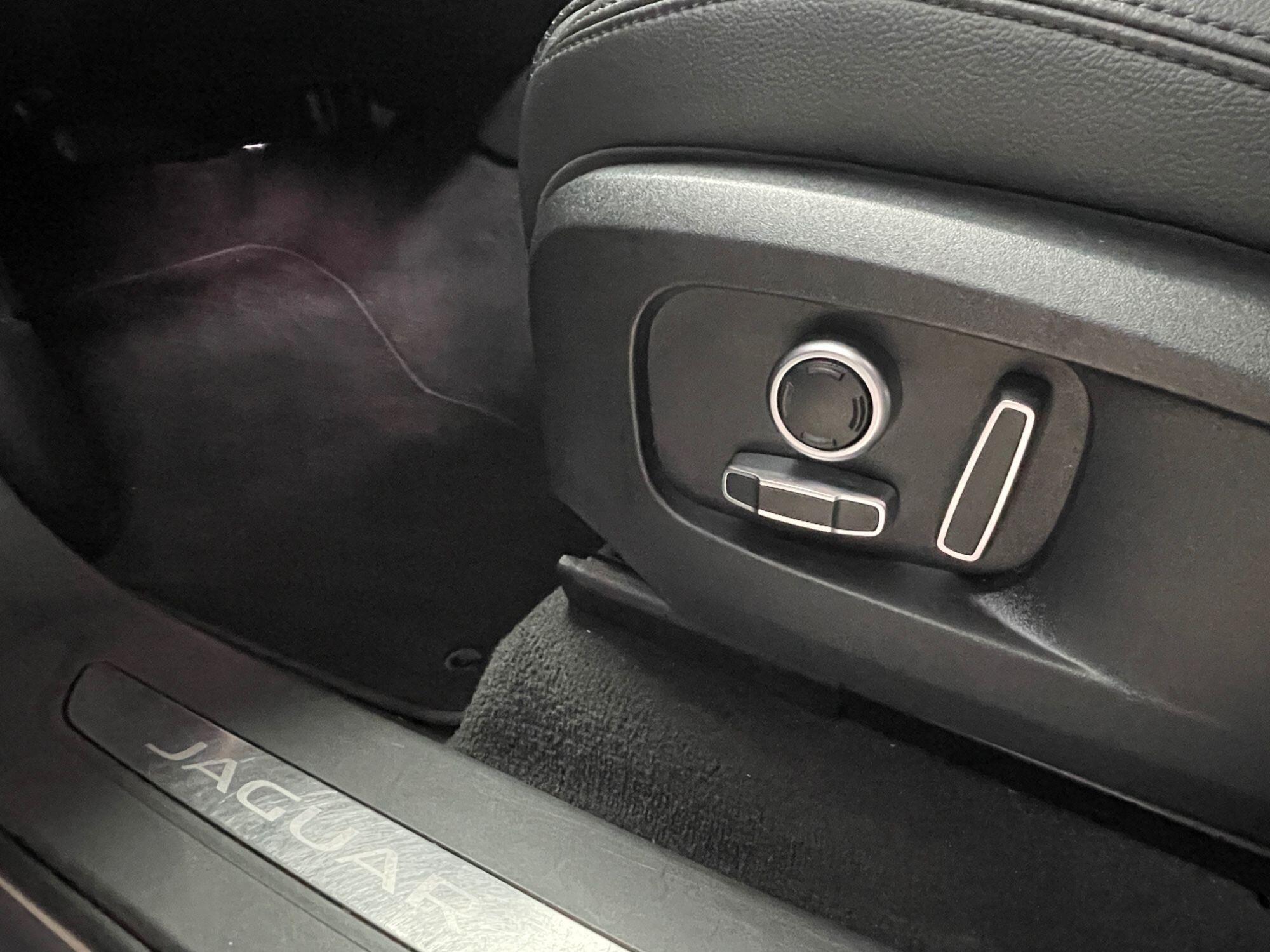 Jaguar F-Pace - Image 36