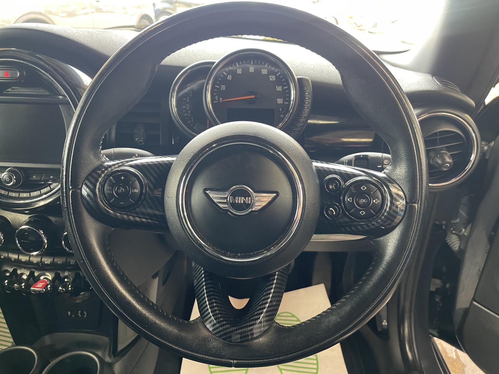 MINI Hatch - Image 14