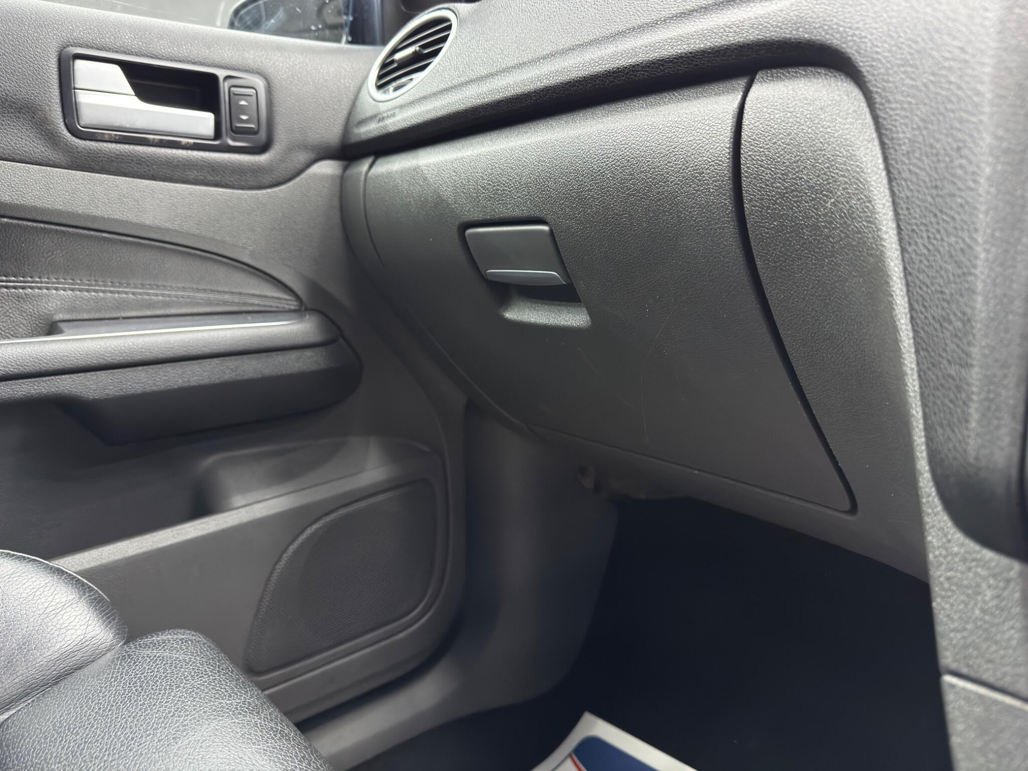 Ford Focus - Image 30