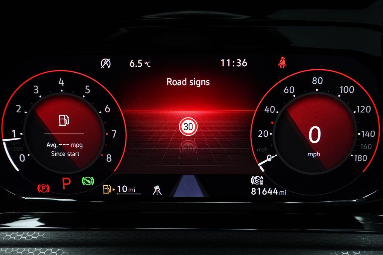 Volkswagen Golf - Image 56