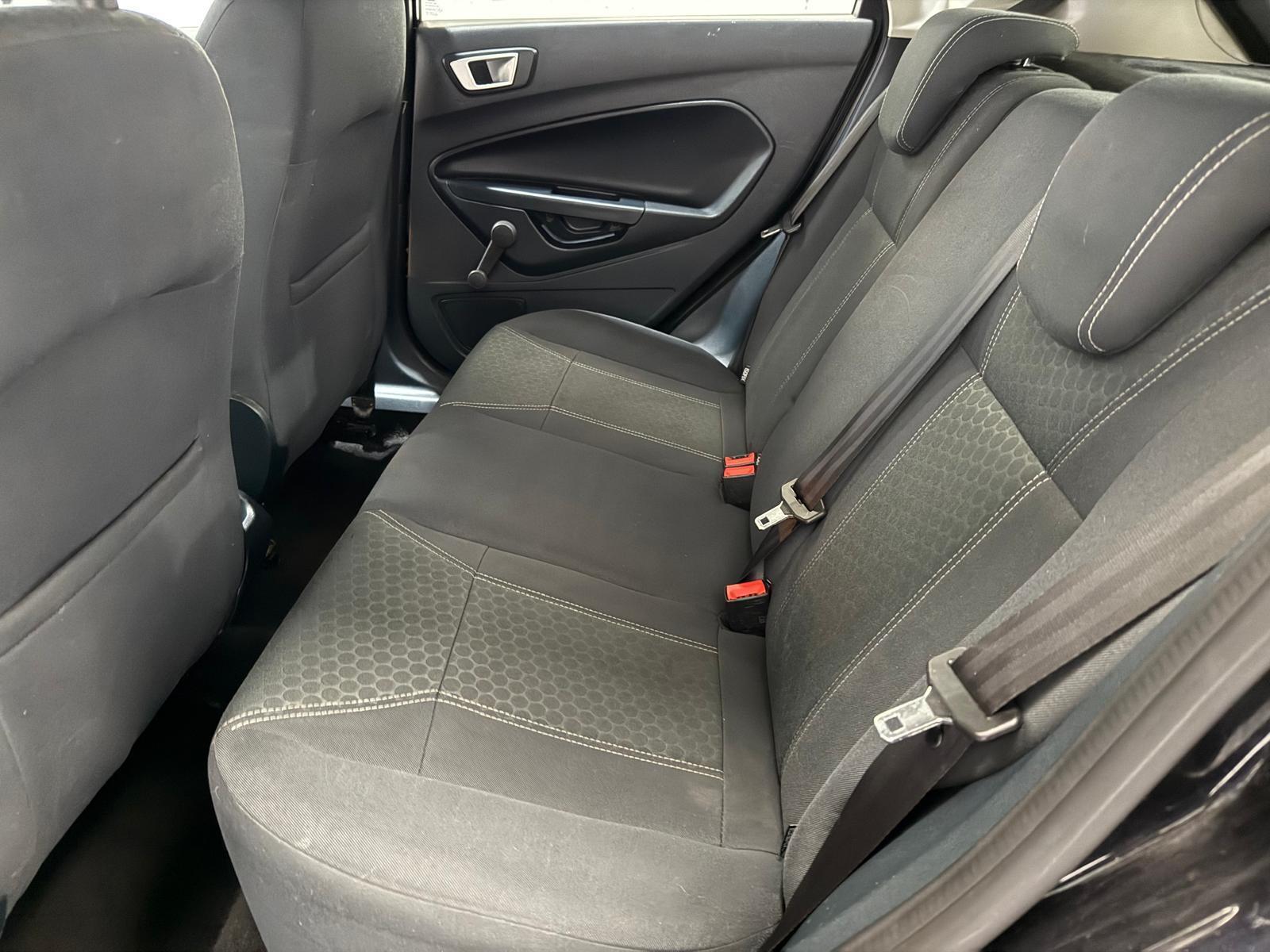 Ford Fiesta - Image 28