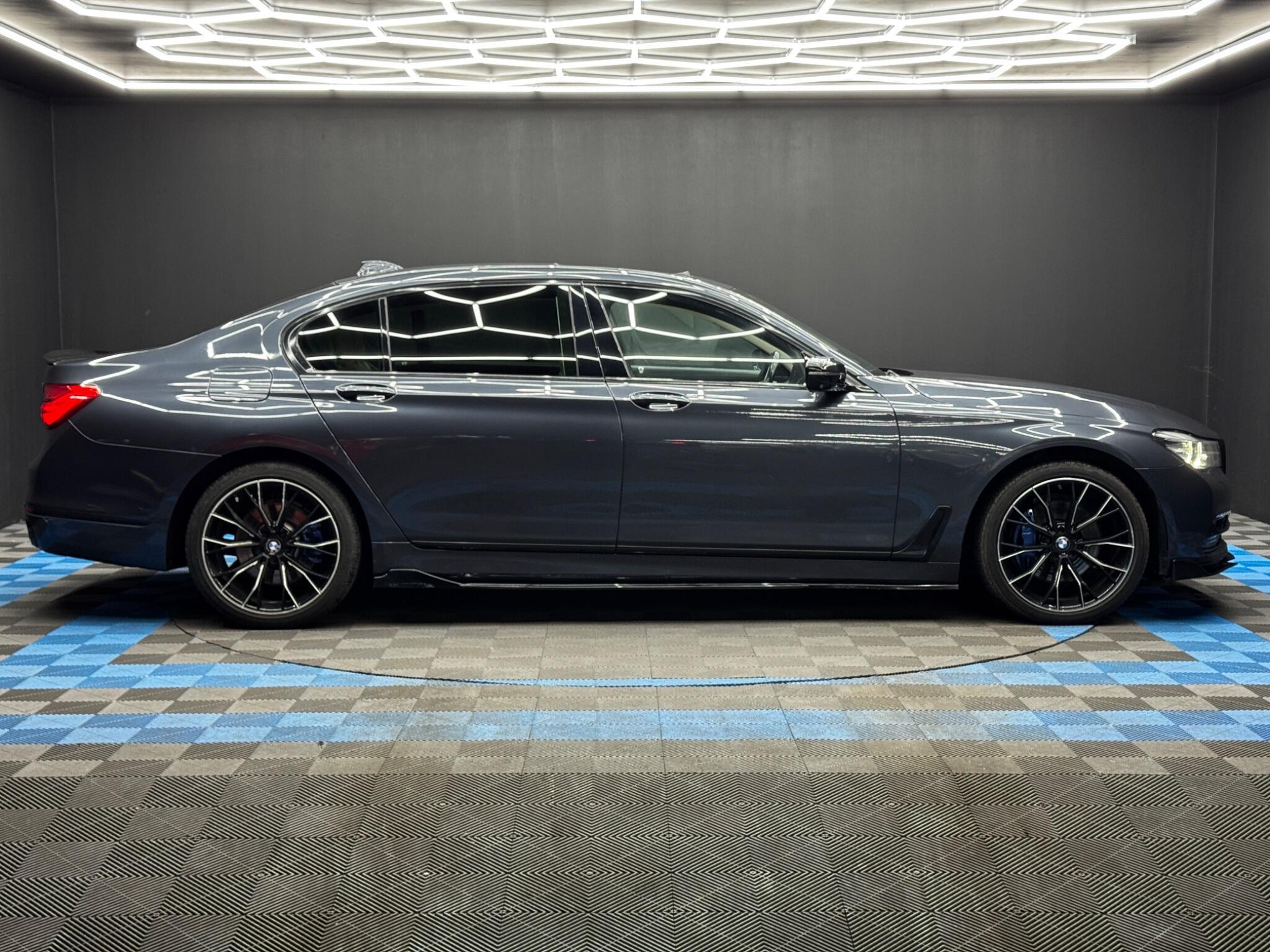 BMW 7 Series - Image 5