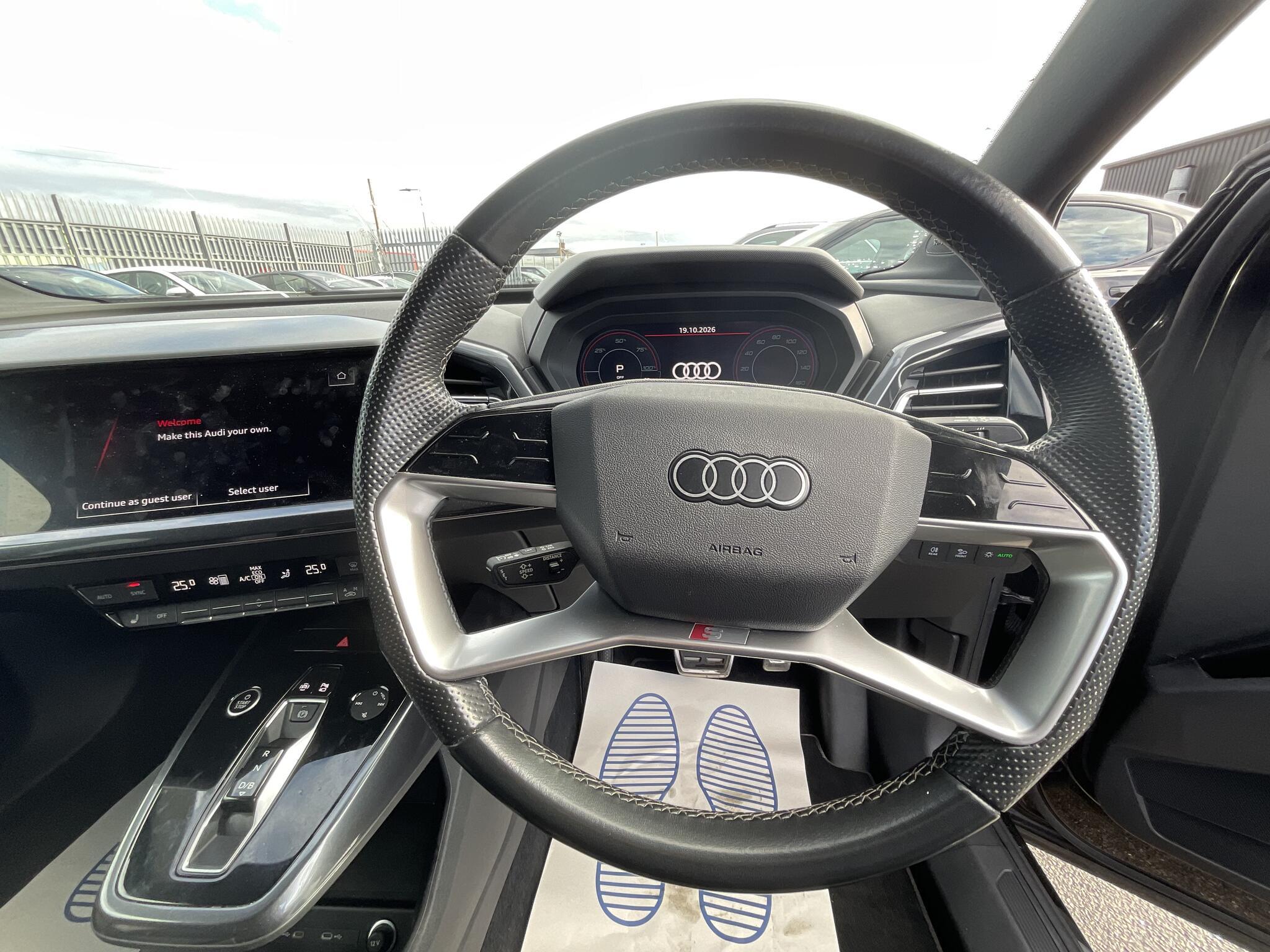 Audi Q4 E-Tron - Image 17