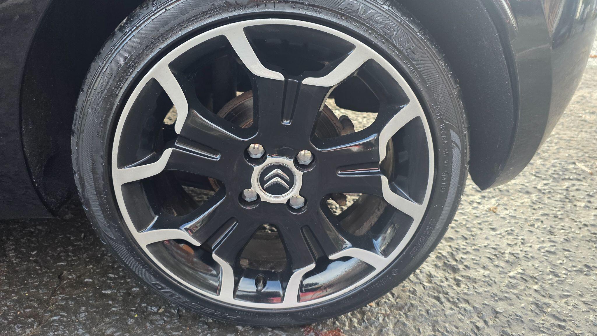 DS AUTOMOBILES DS 3 - Image 39