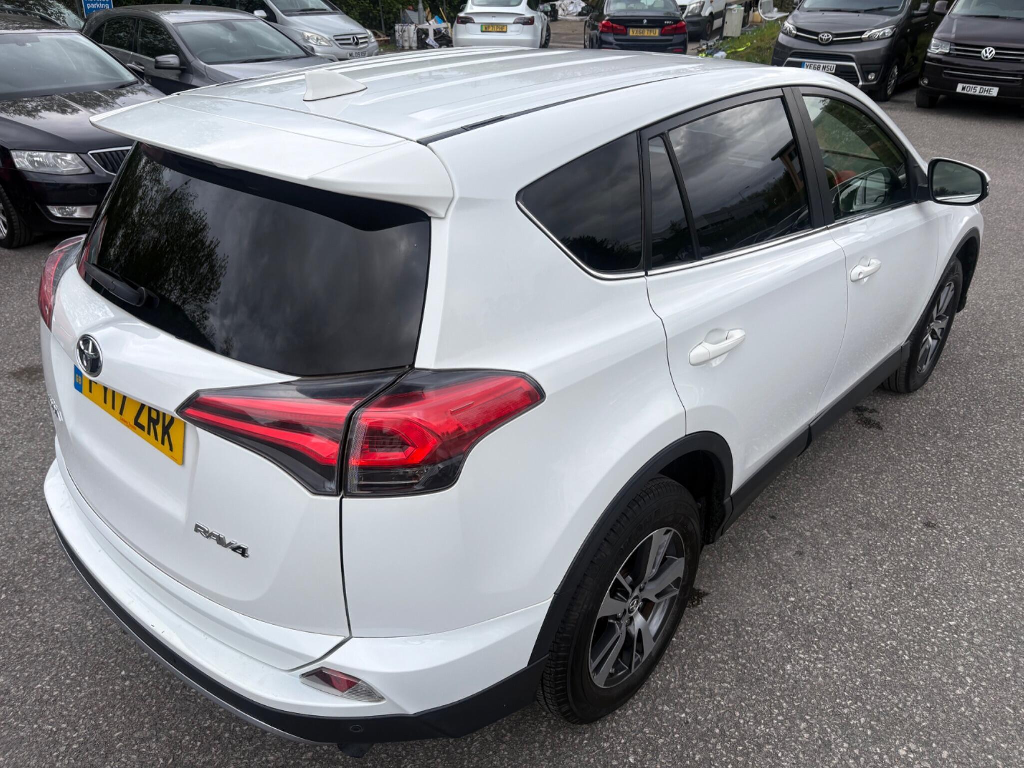Toyota RAV4 - Image 20