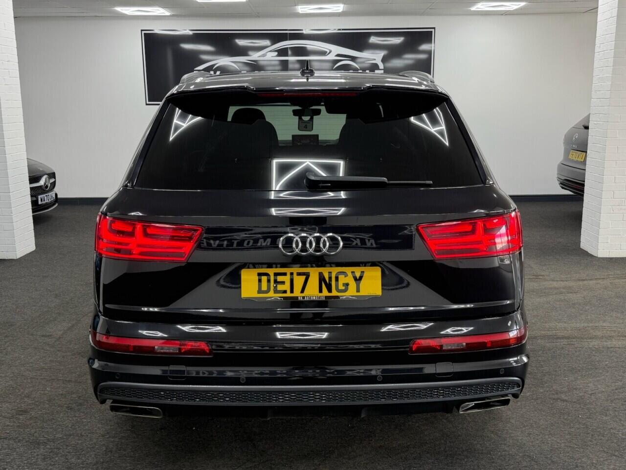 Audi Q7 - Image 5
