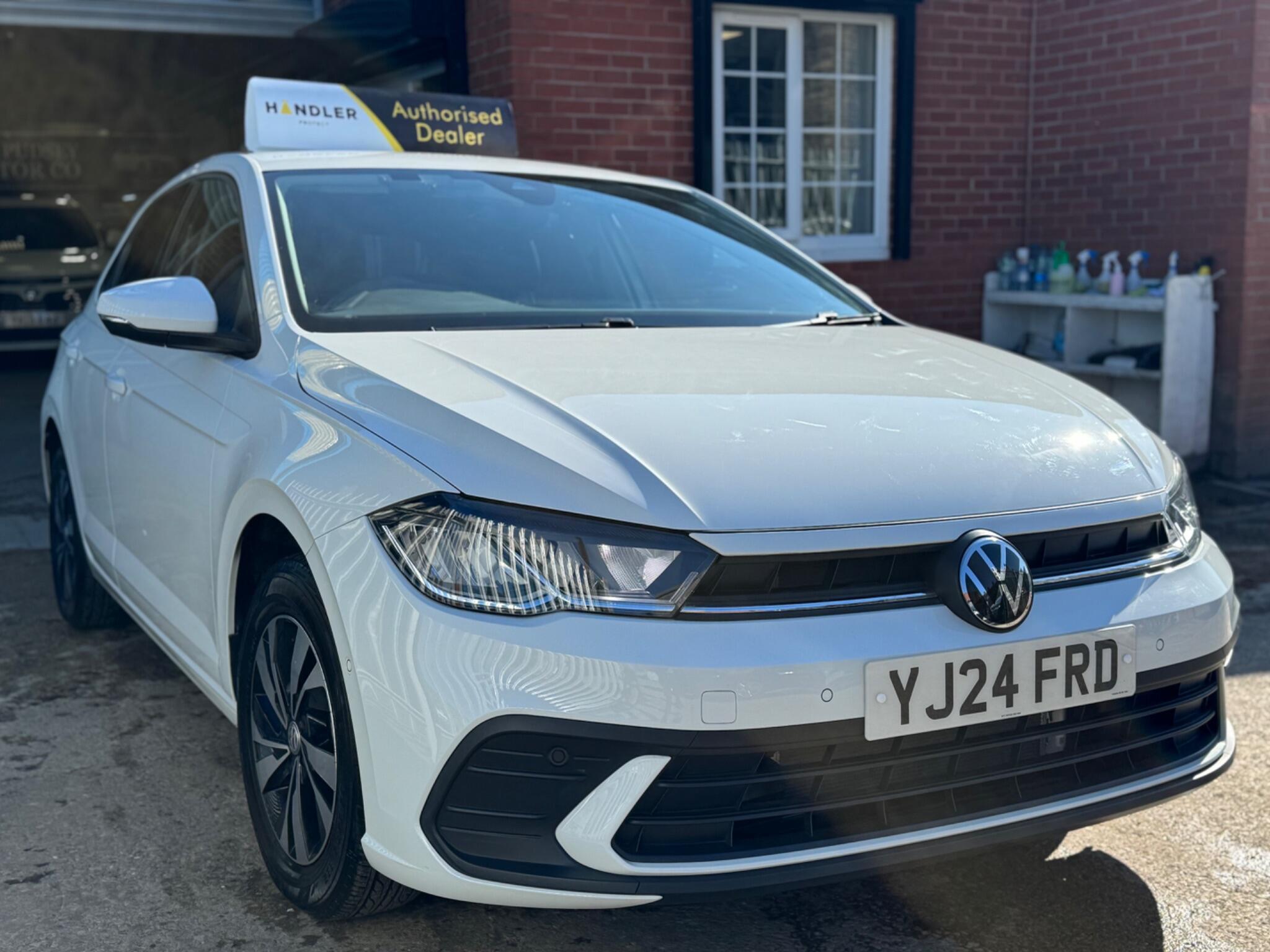 Volkswagen Polo - Image 4