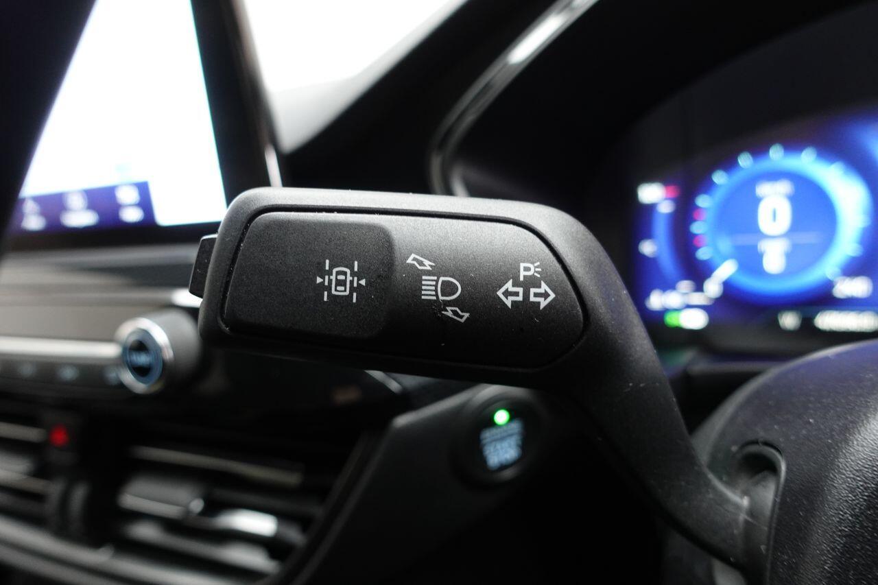 Ford Kuga - Image 39