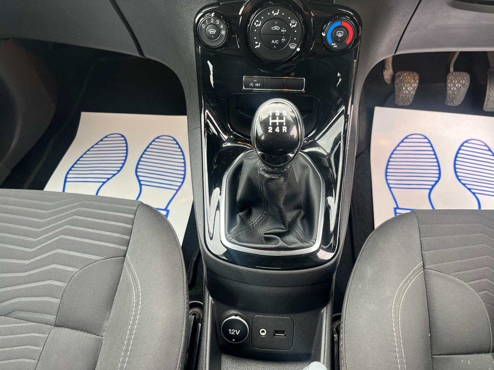Ford Fiesta - Image 15