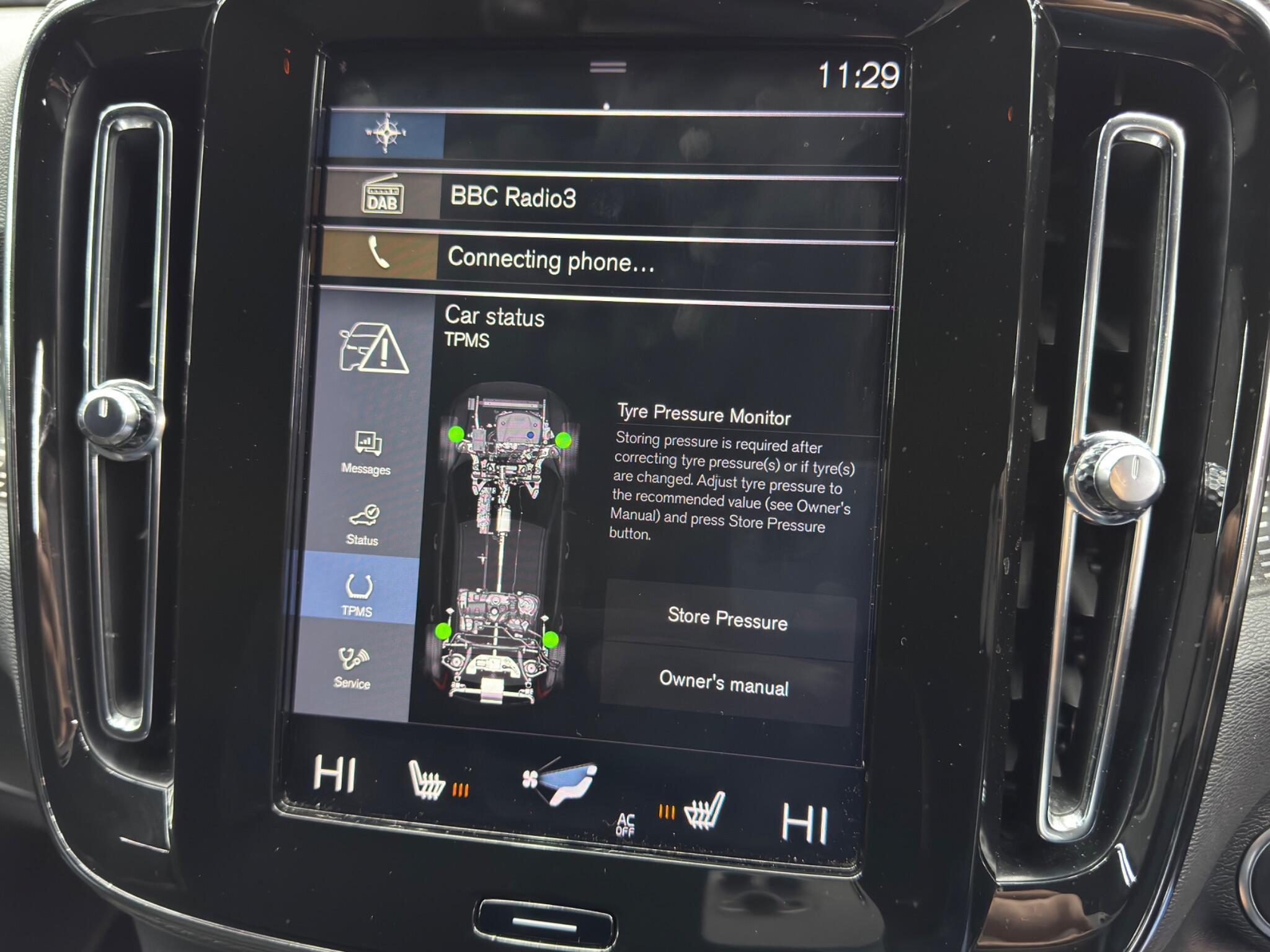 Volvo XC40 - Image 32