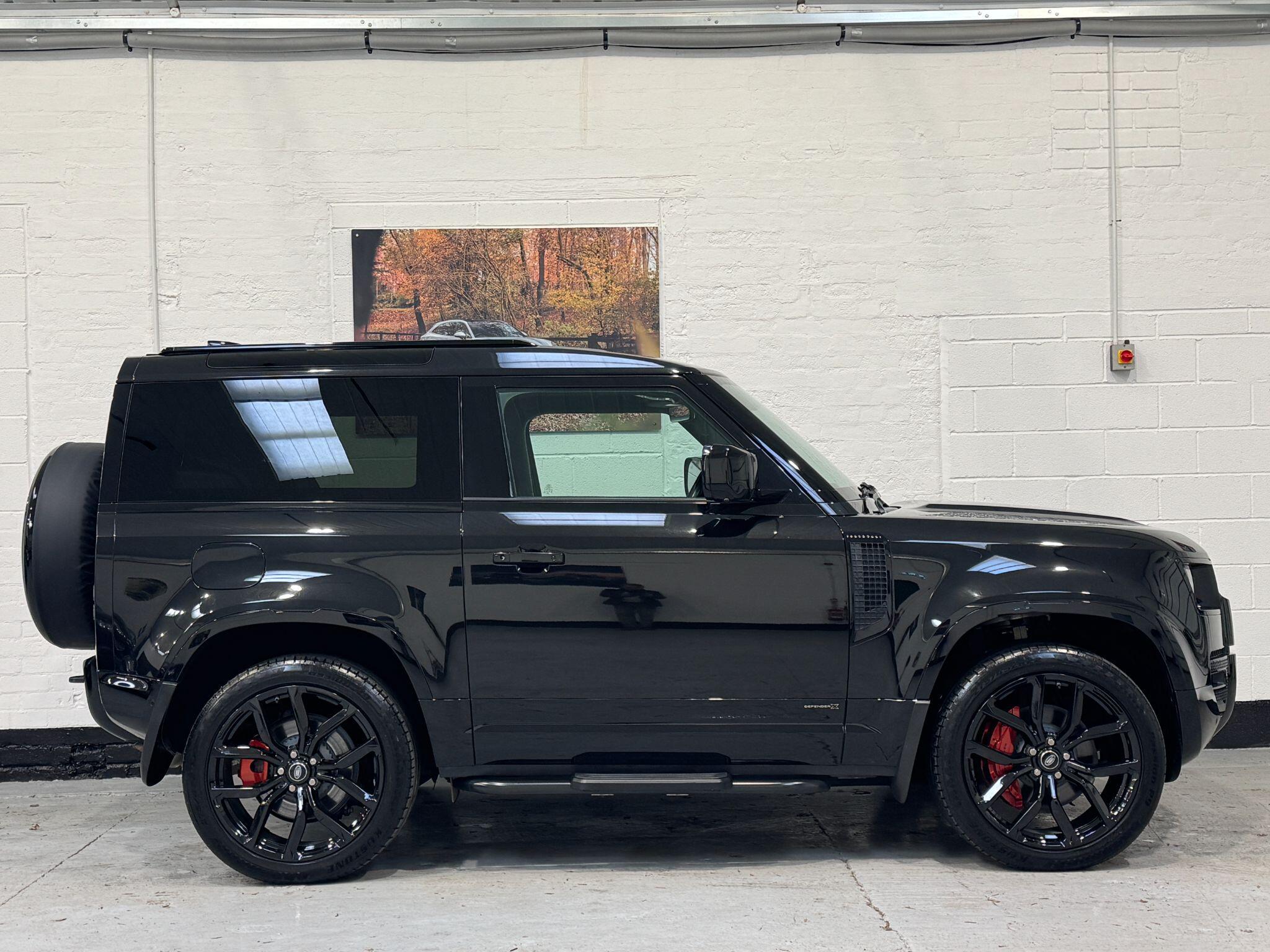 Land Rover Defender 90 - Image 8