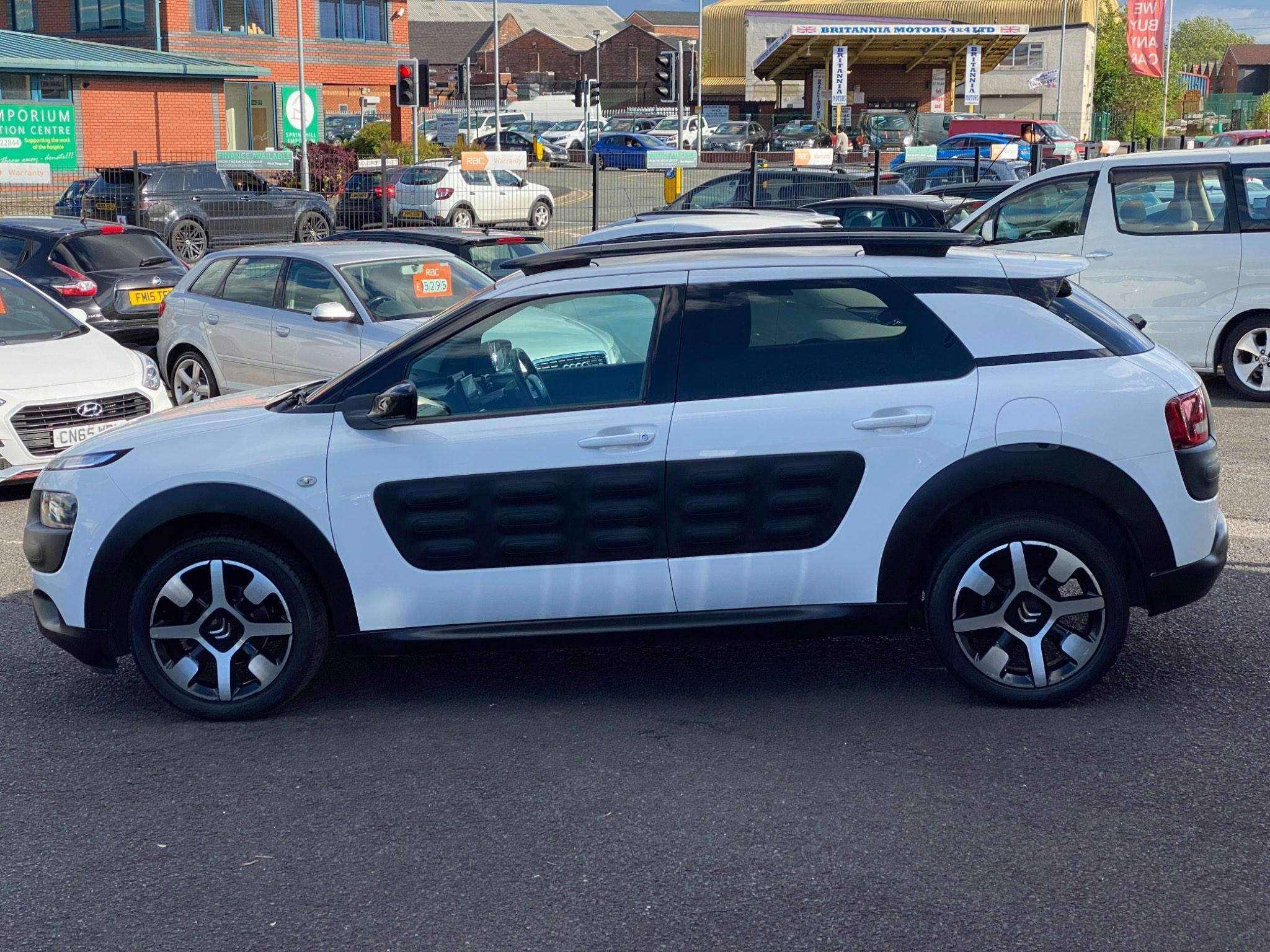 Citroen C4 Cactus - Image 15