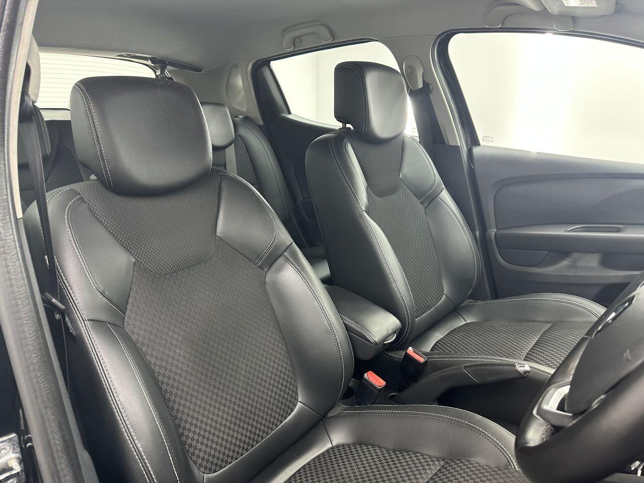 Renault Clio - Image 2