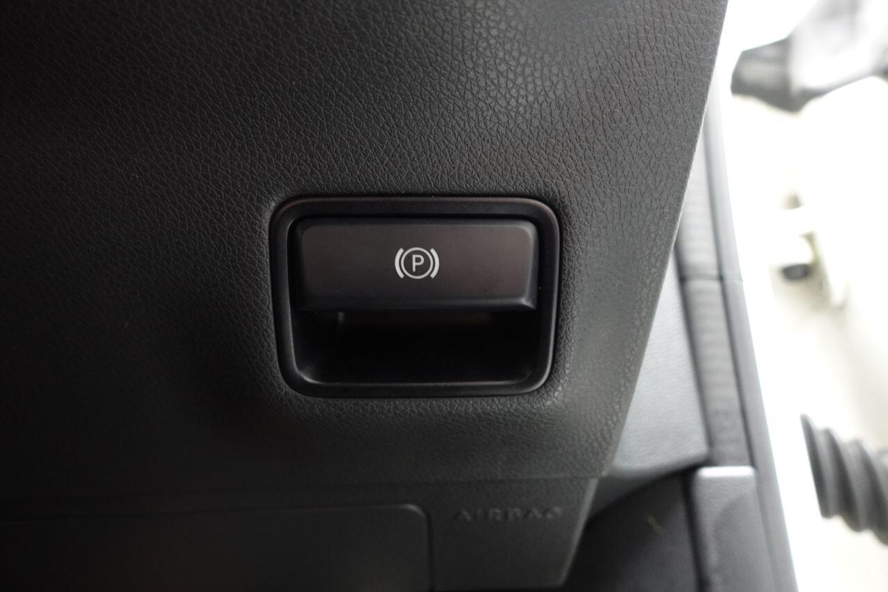 Mercedes-benz CLA - Image 39