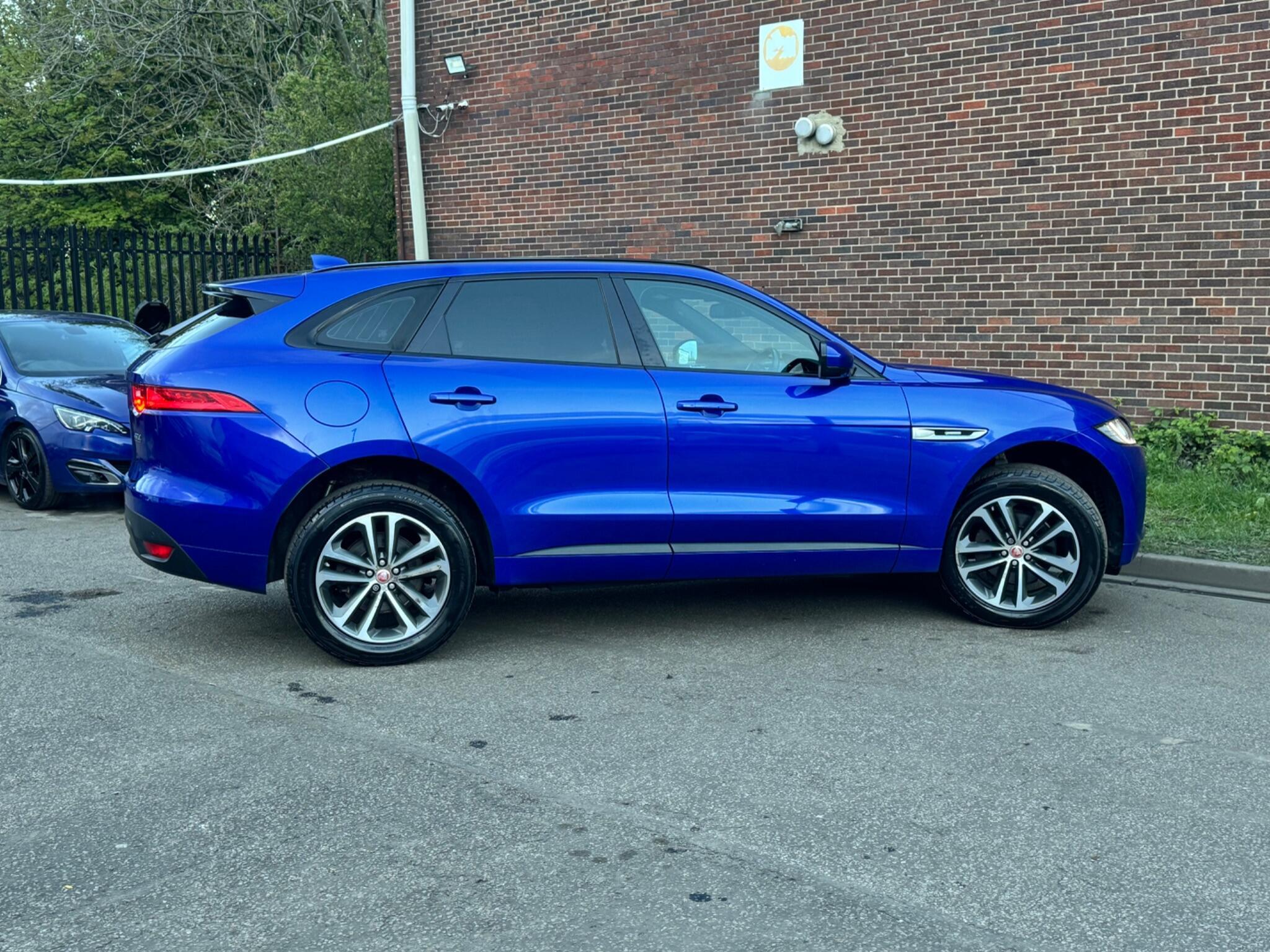 Jaguar F-Pace - Image 17