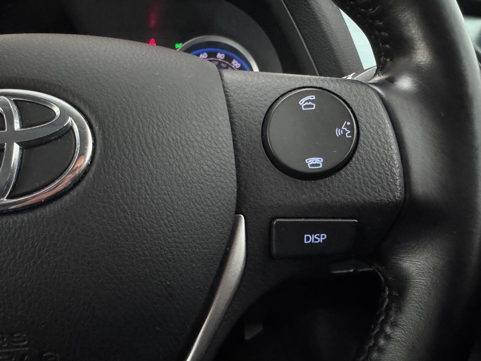 Toyota Auris - Image 18