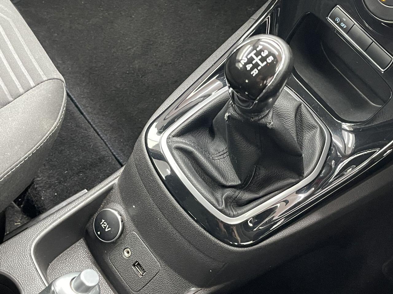 Ford Fiesta - Image 23