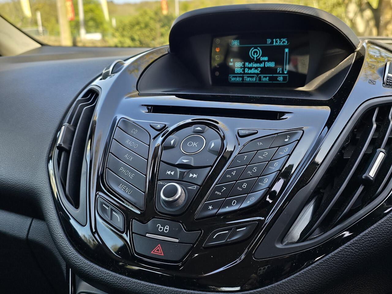 Ford B-Max - Image 10