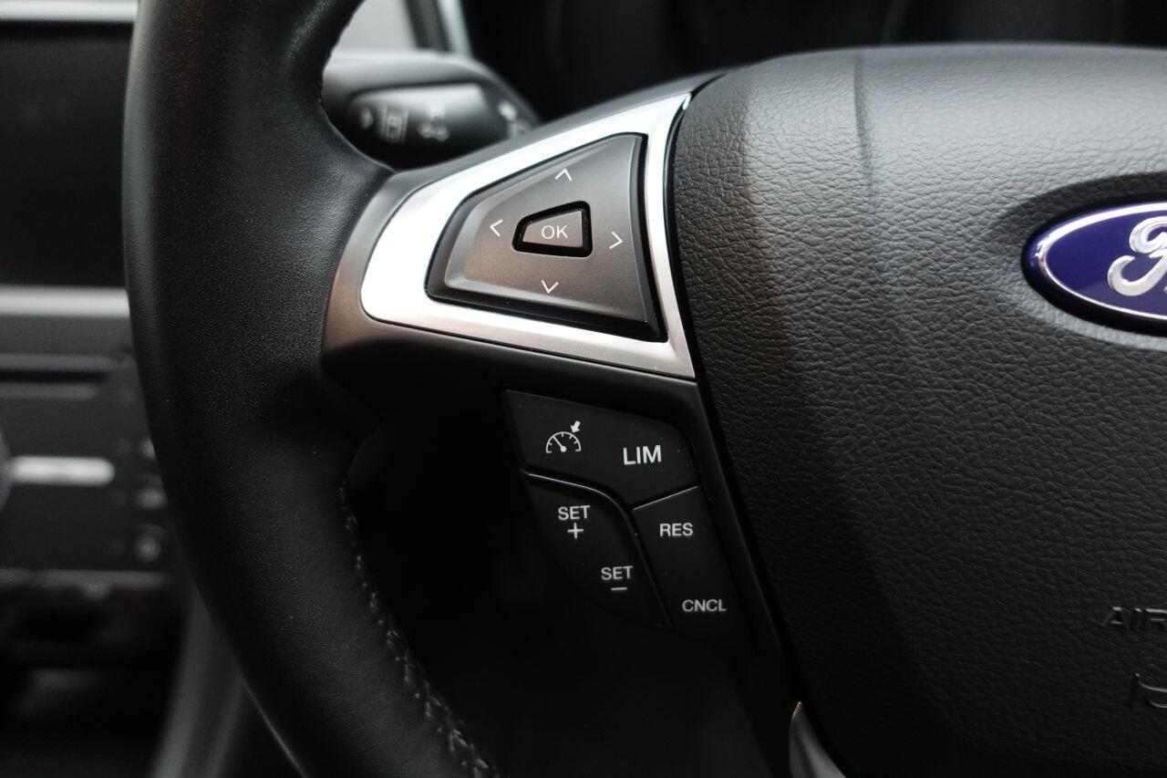 Ford Mondeo - Image 20