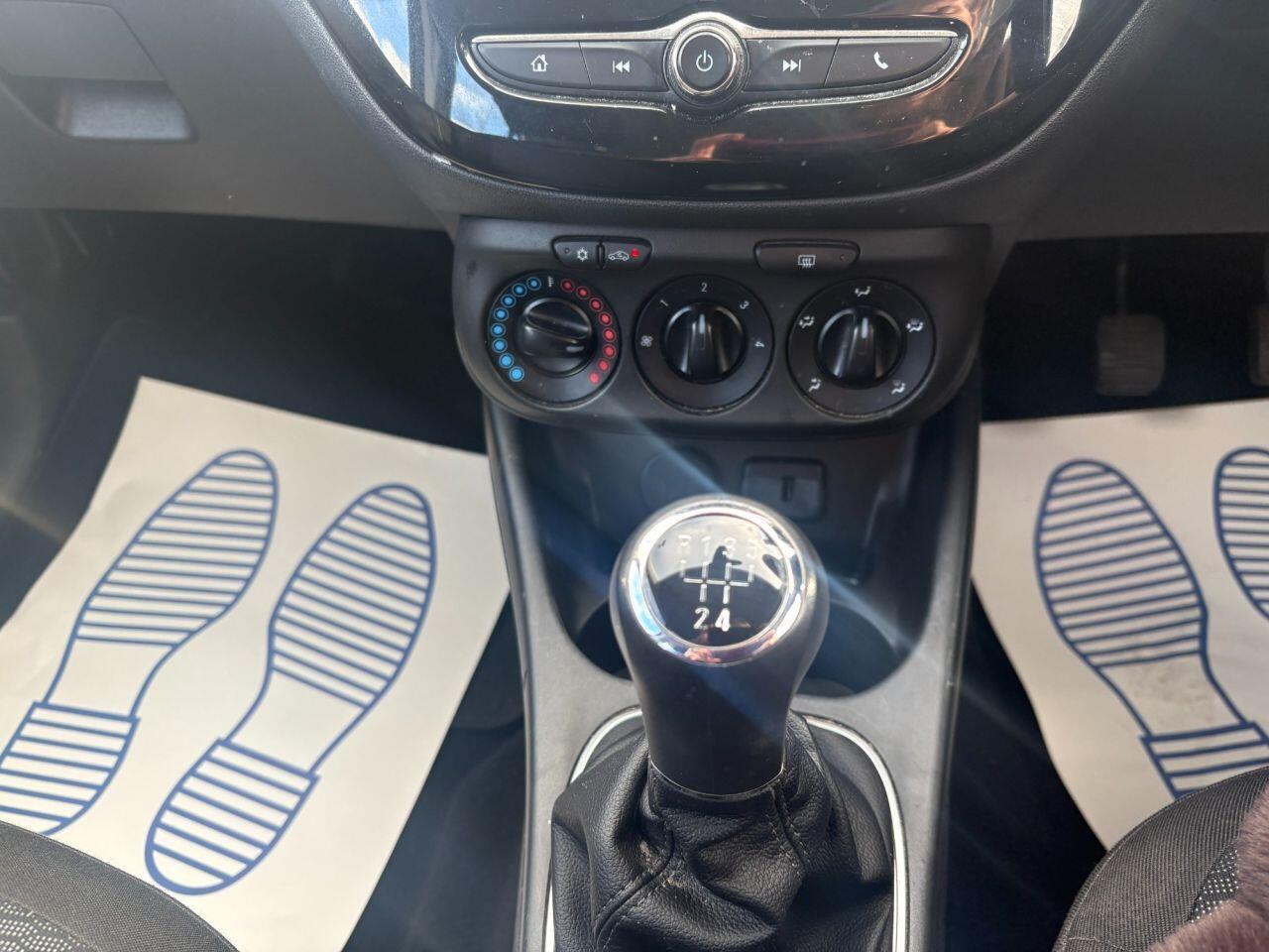 Vauxhall Corsa - Image 12