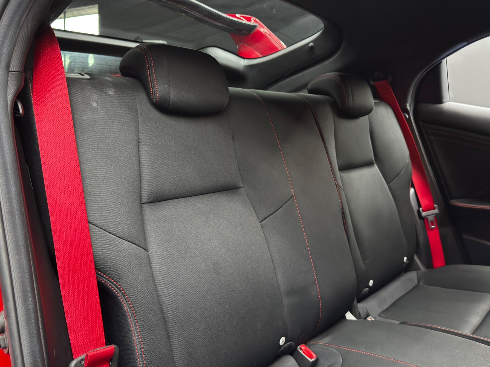 Honda Civic - Image 15