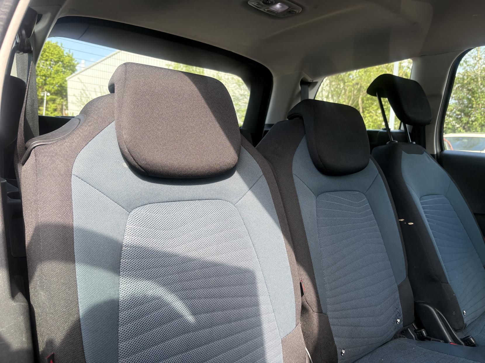 Citroen Grand C4 Picasso - Image 26