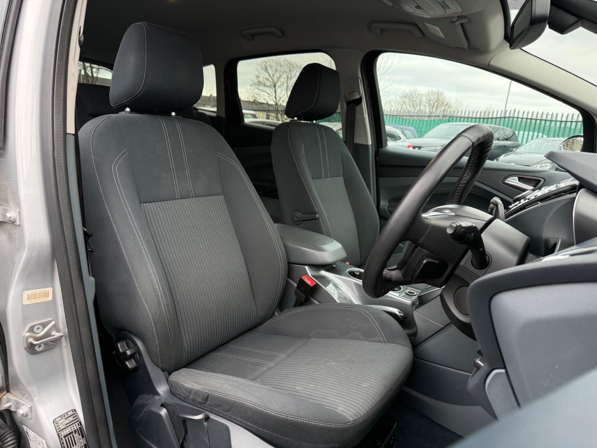 Ford C-MAX - Image 19