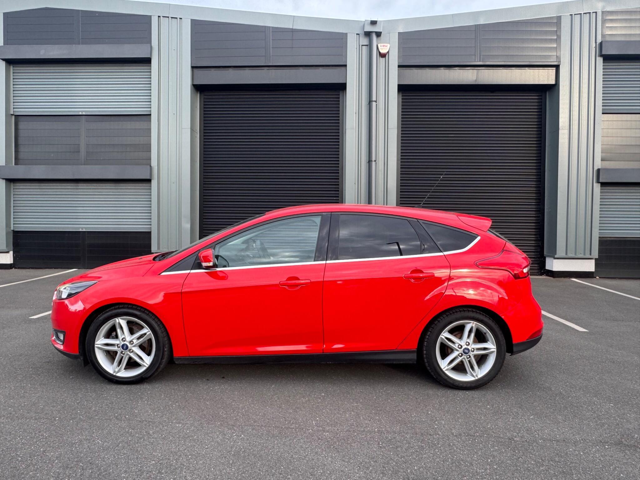 Ford Focus - Image 2