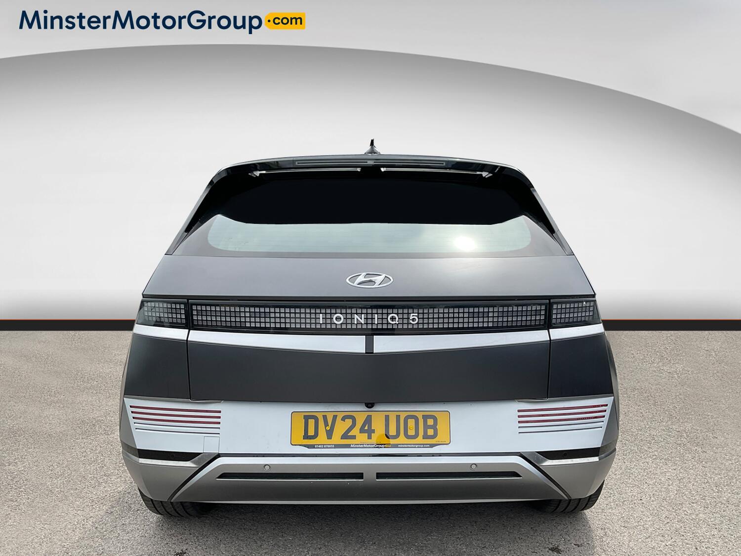 Hyundai Ioniq 5 - Image 3