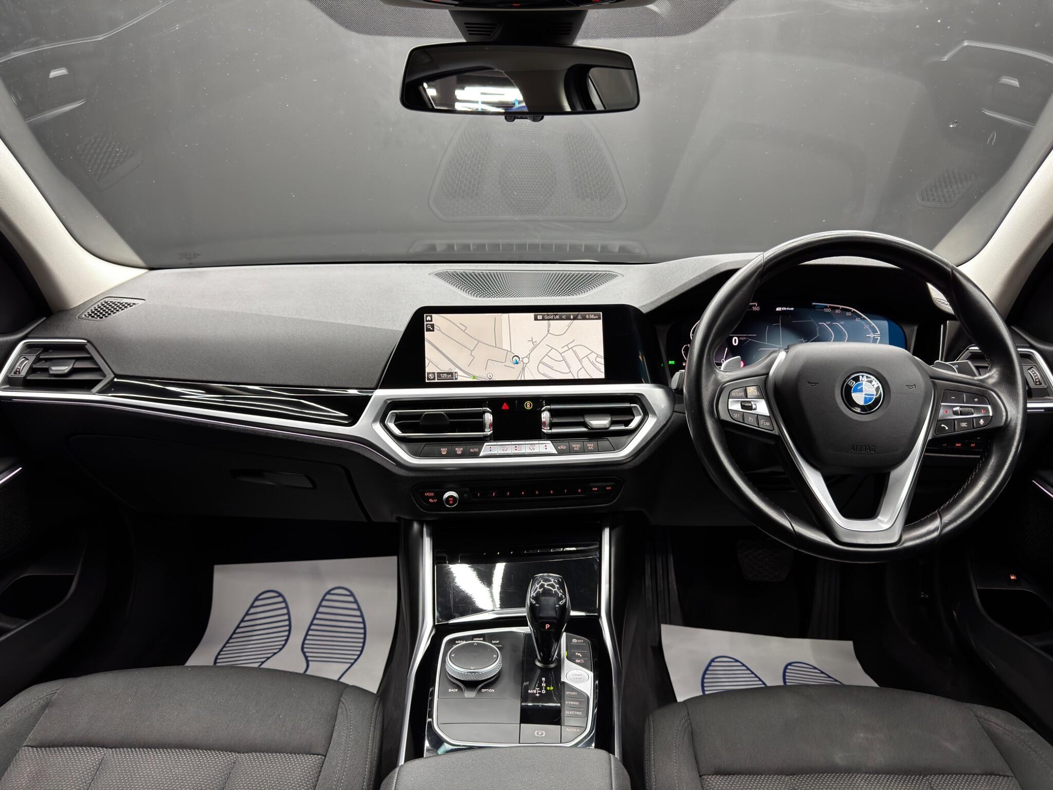 BMW 3 Series - Image 10