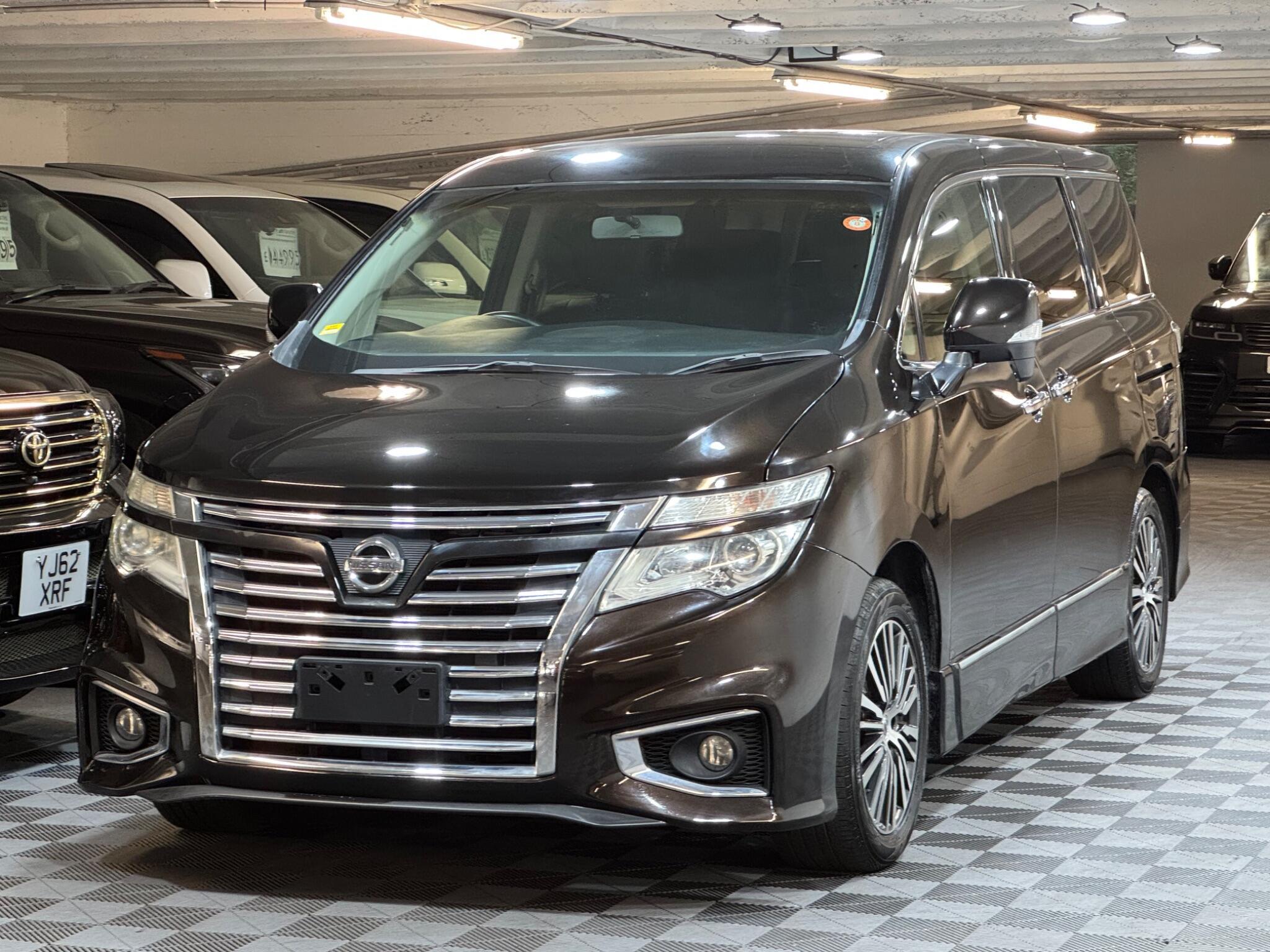 Nissan Elgrand - Image 6