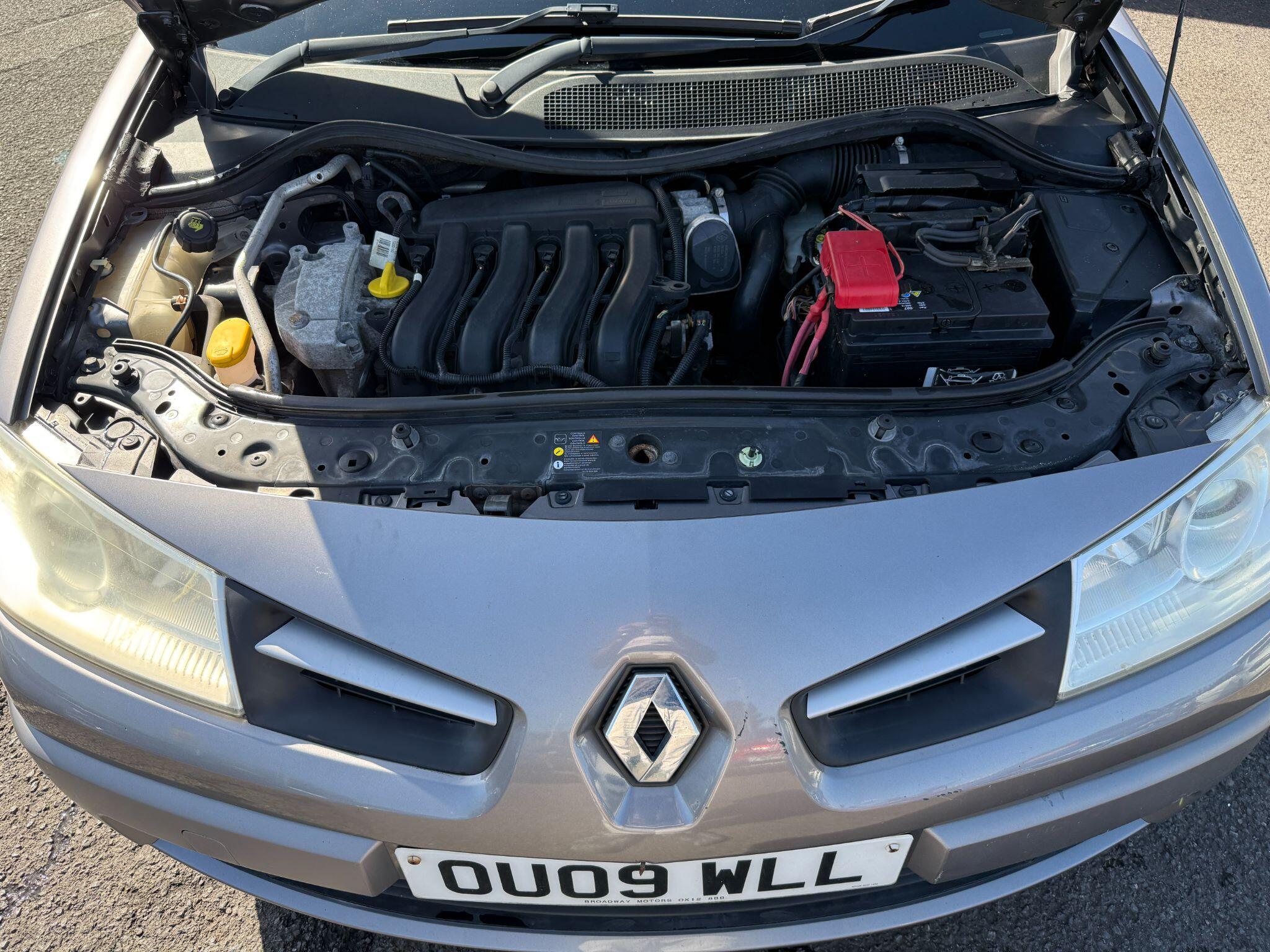 Renault Megane - Image 54