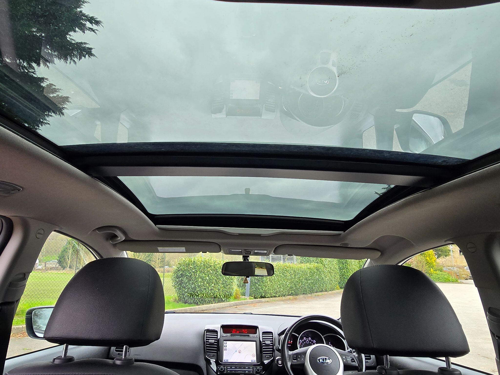 Kia Venga - Image 10