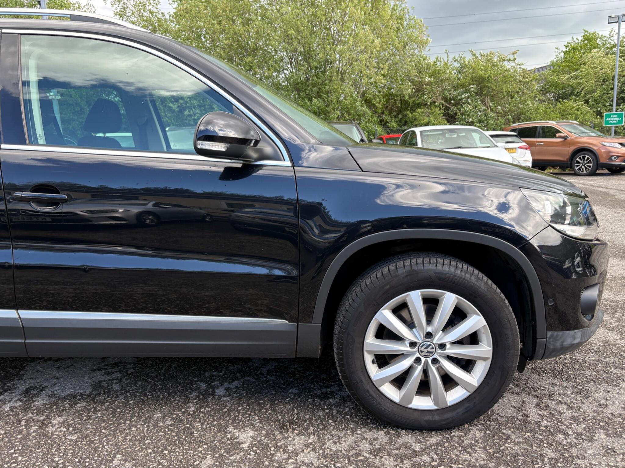 Volkswagen Tiguan - Image 22
