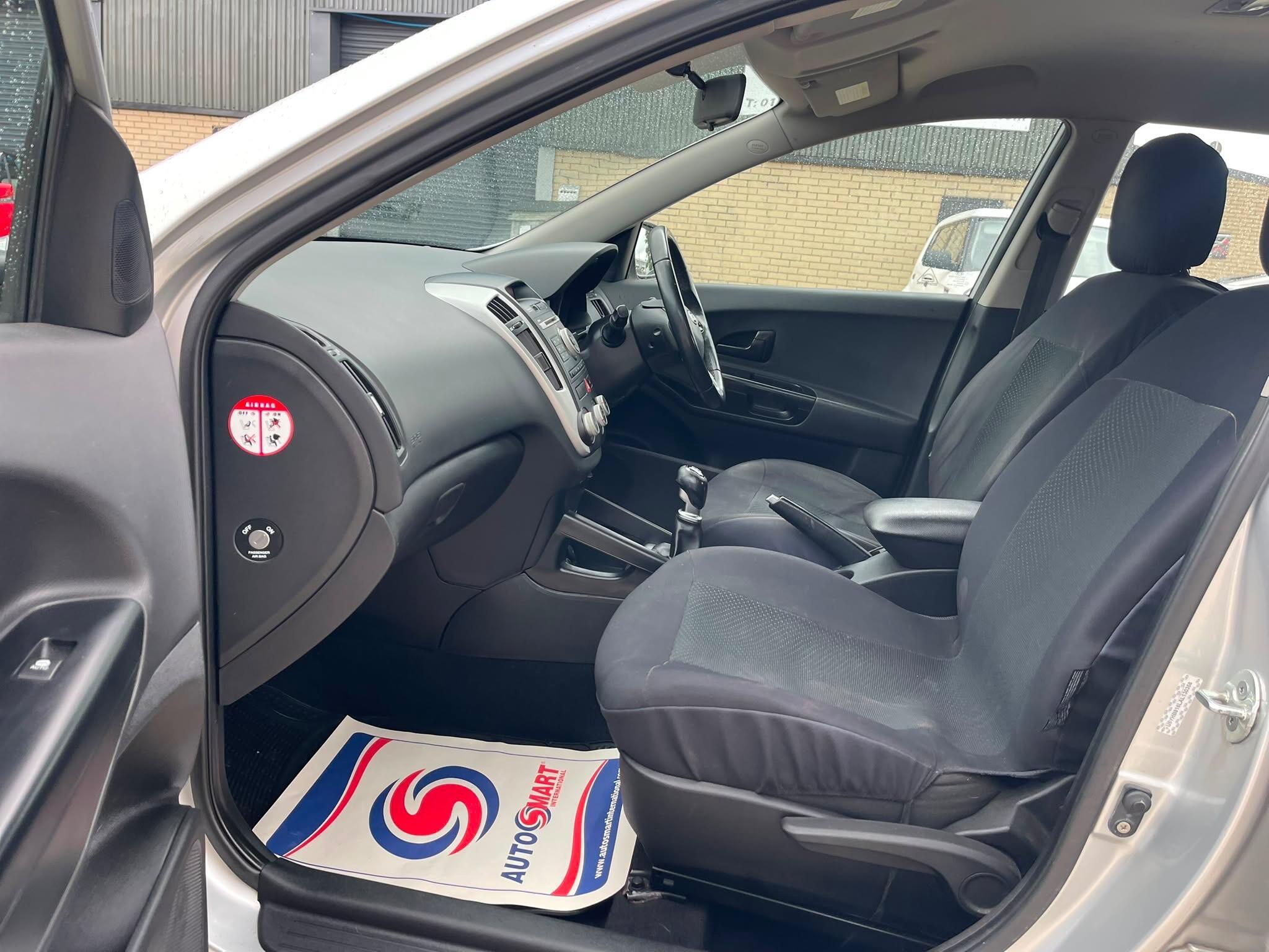 Kia ceed - Image 11