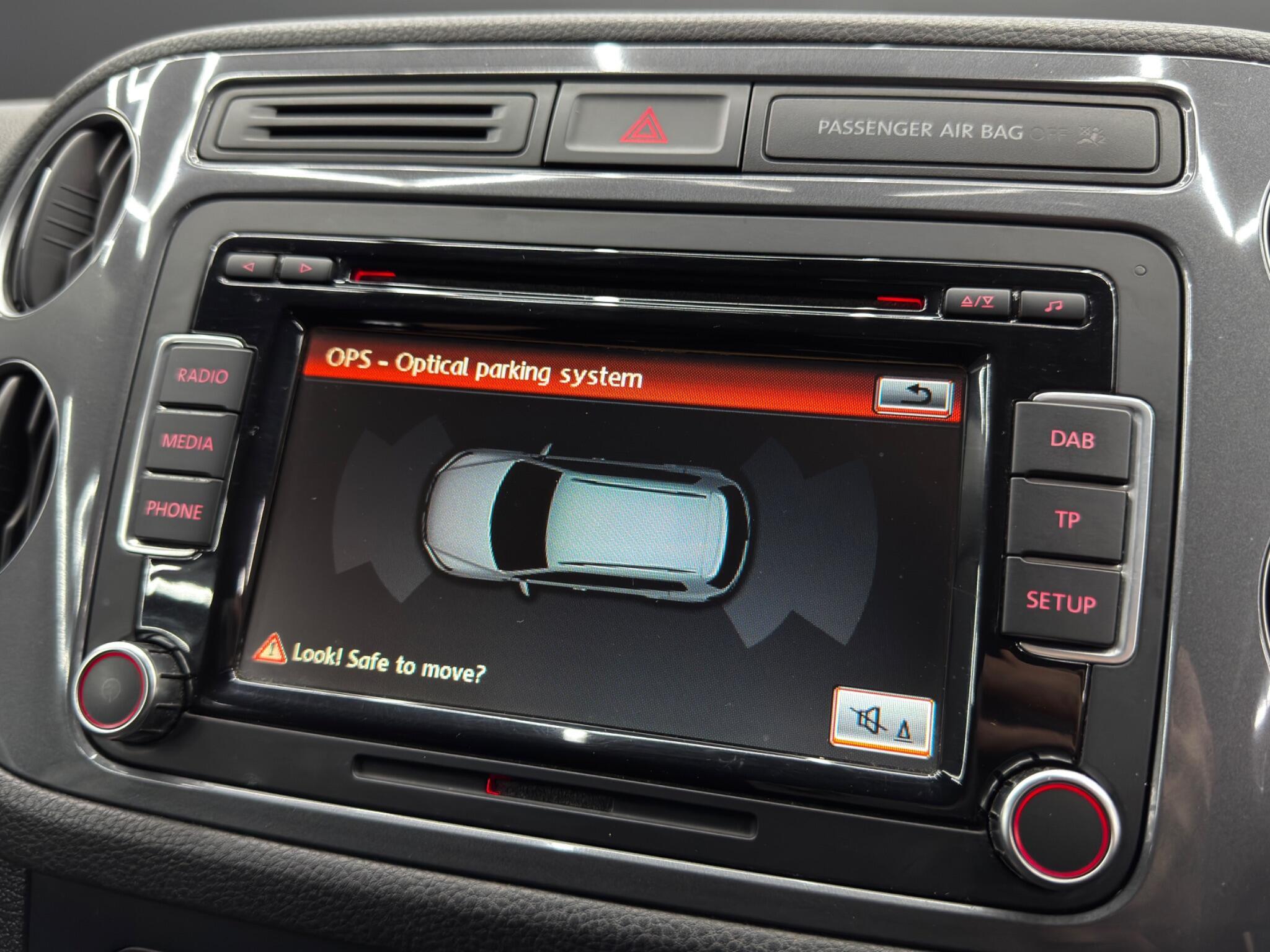 Volkswagen Tiguan - Image 32