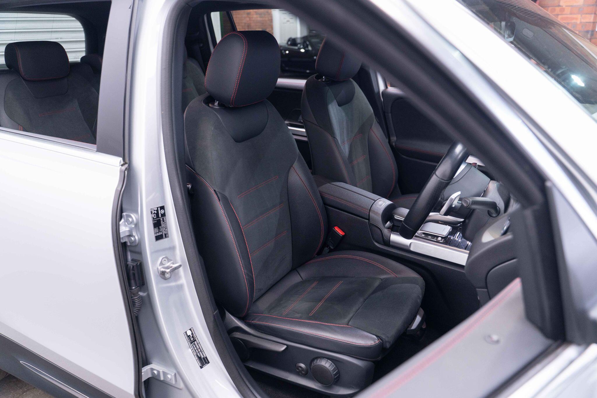 Mercedes Eqb - Image 13