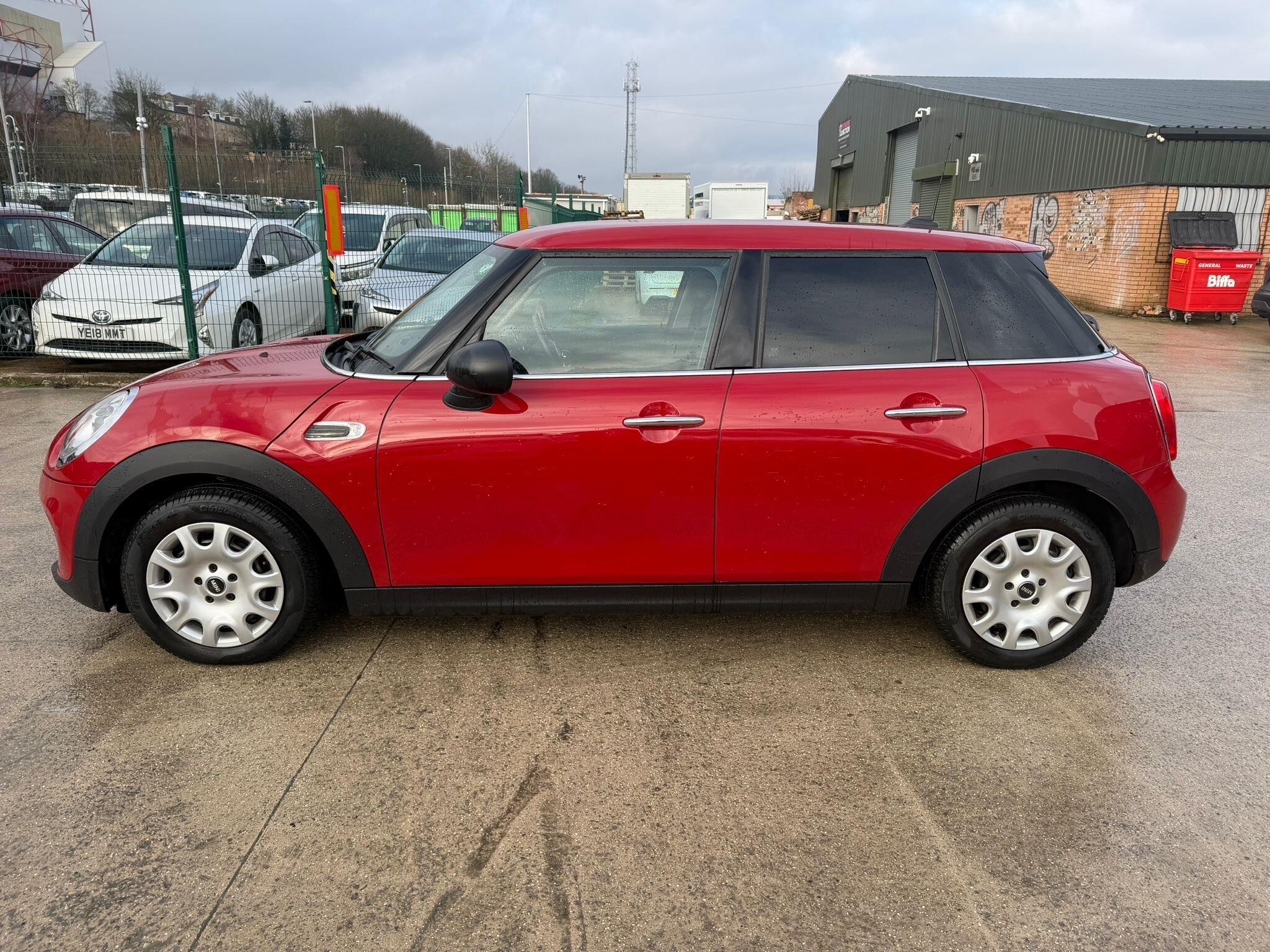 MINI Hatch - Image 4