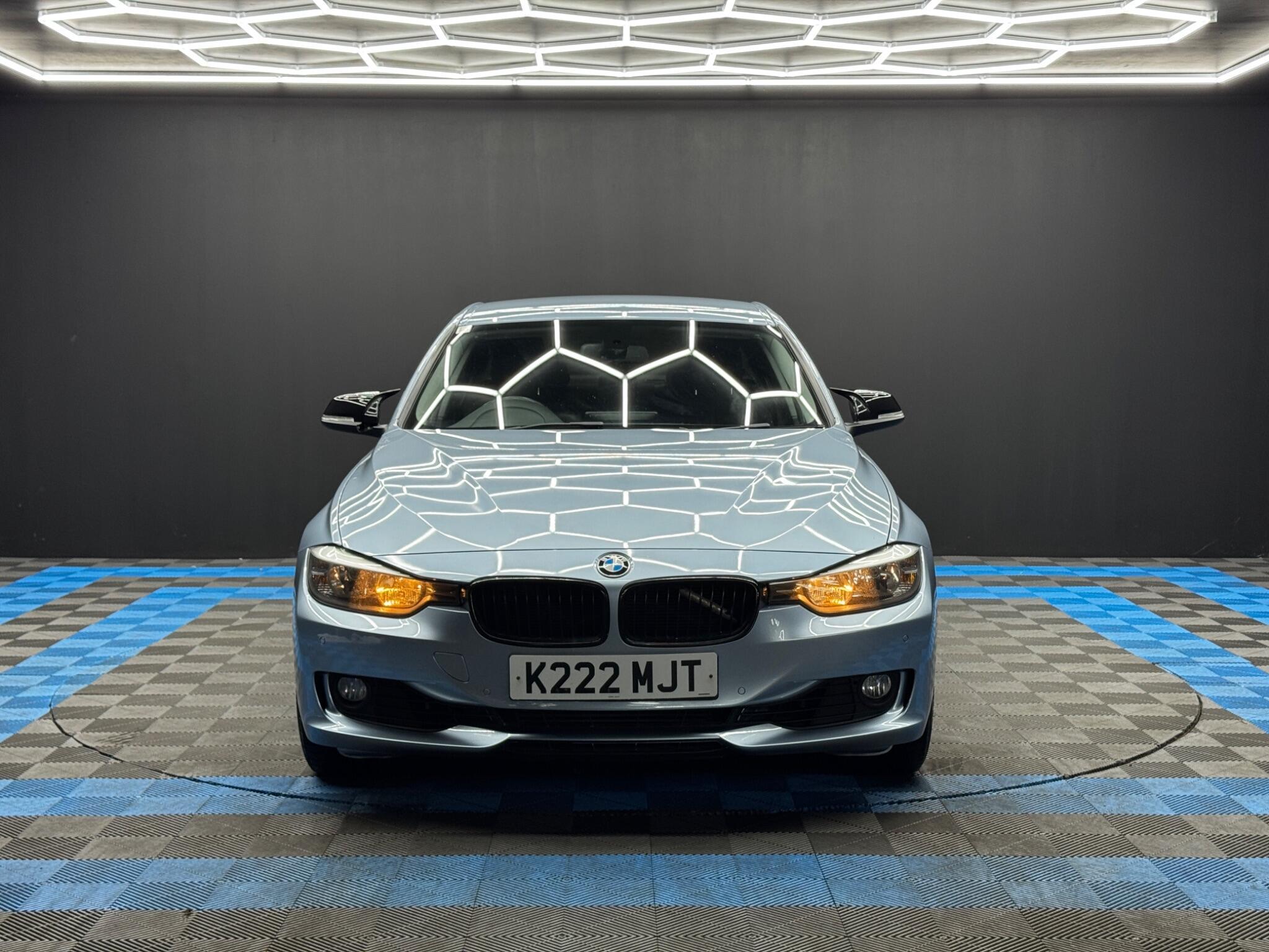 BMW 3 Series - Image 2