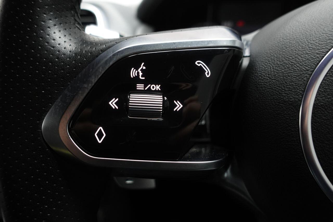 Jaguar XE - Image 50