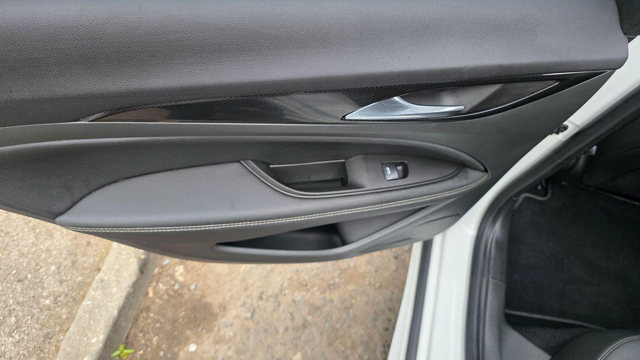 Vauxhall Insignia - Image 43