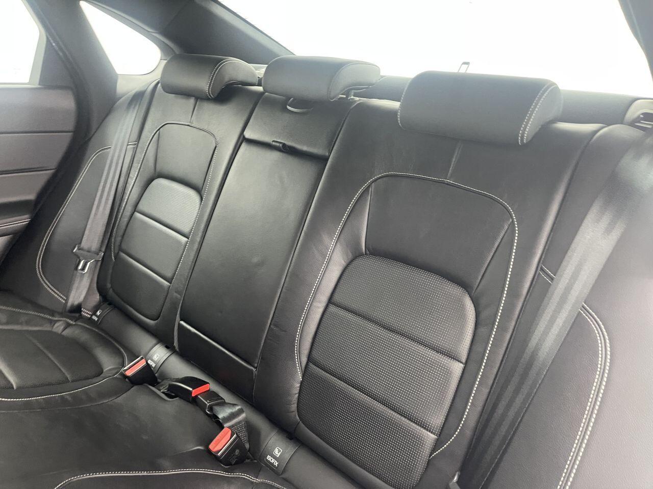 Jaguar XF - Image 15