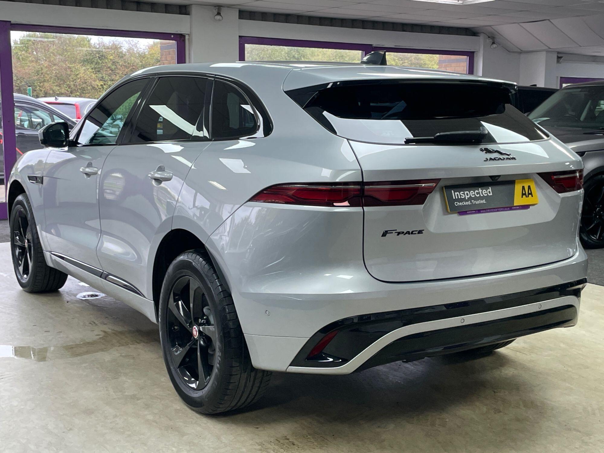 Jaguar F-Pace - Image 8