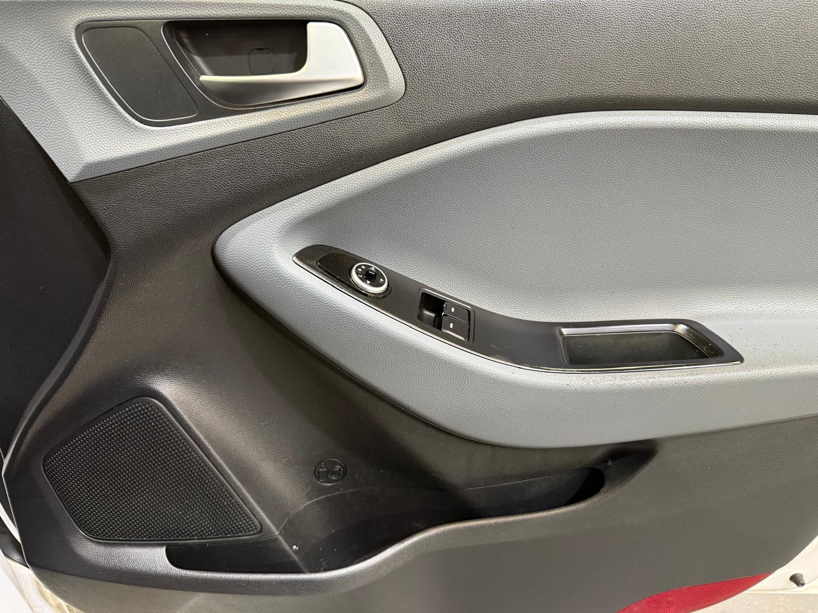 Hyundai i20 - Image 43