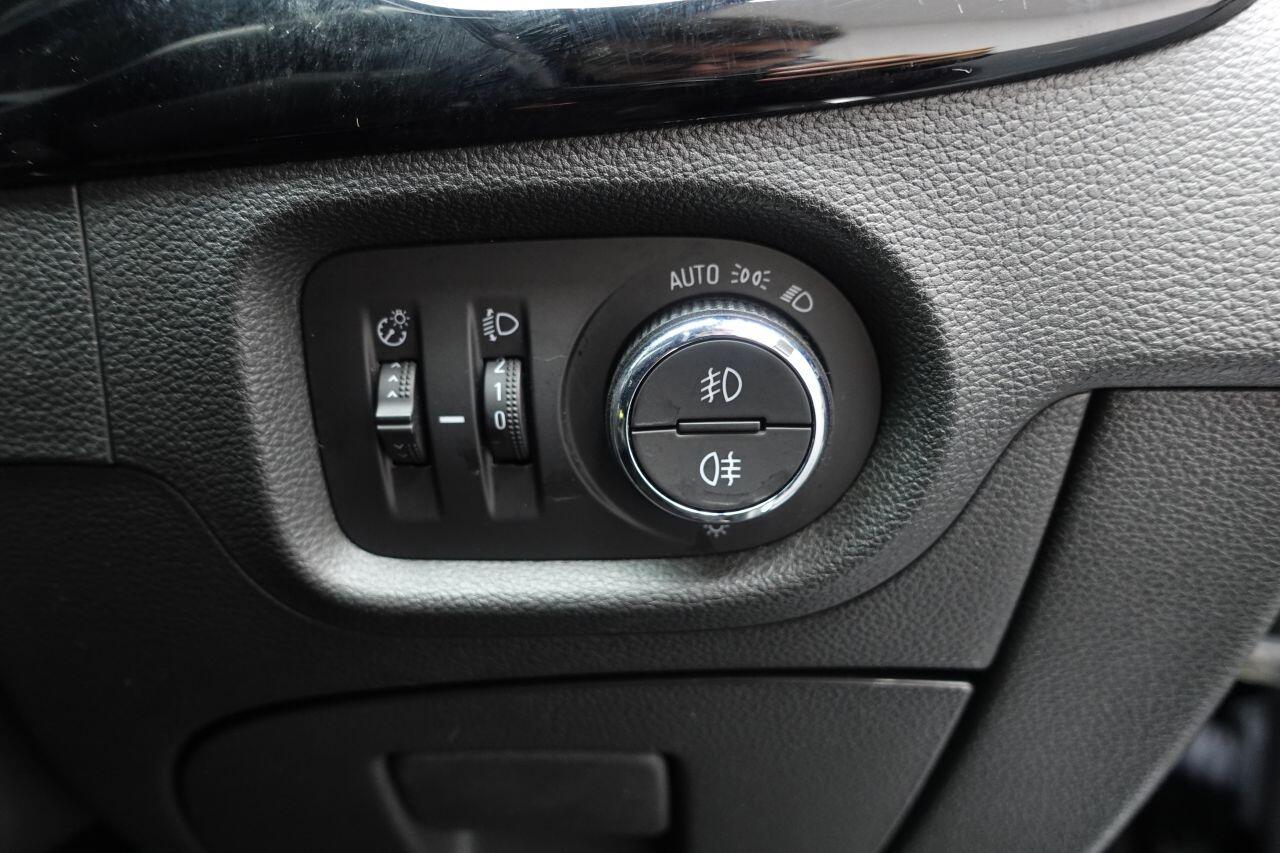 Vauxhall Astra - Image 7