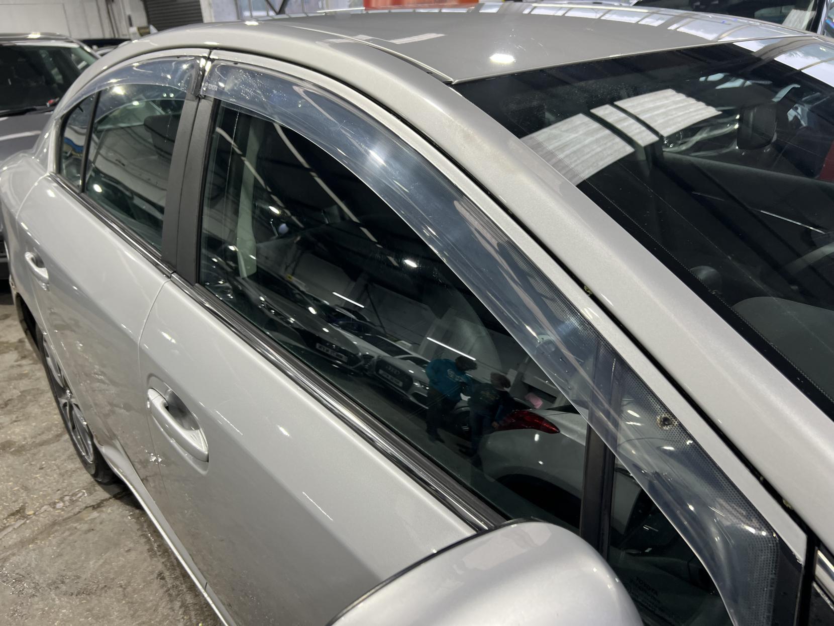 Toyota Avensis - Image 12